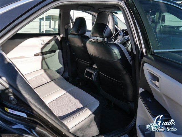 Toyota Camry photo 14