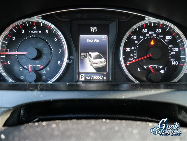 Toyota Camry photo 6