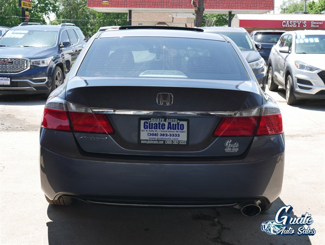 Honda Accord photo 12