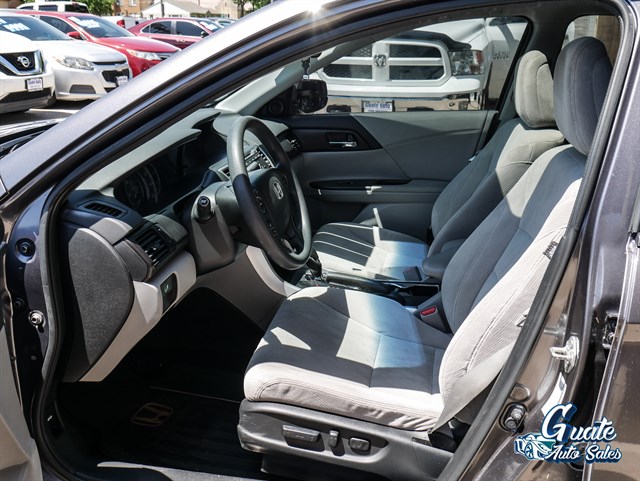 Honda Accord photo 3