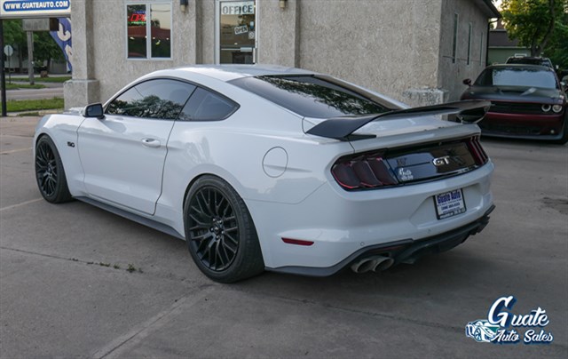 Ford Mustang photo 8