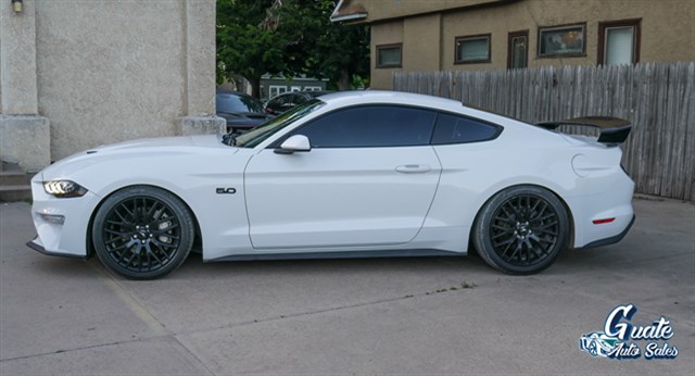 Ford Mustang photo 4