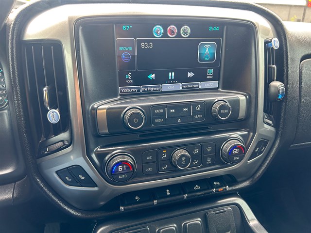 Chevrolet Silverado photo 6