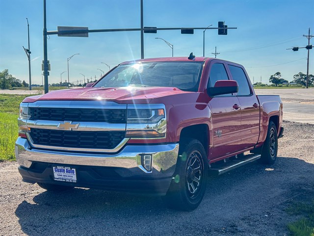 Chevrolet Silverado photo 3