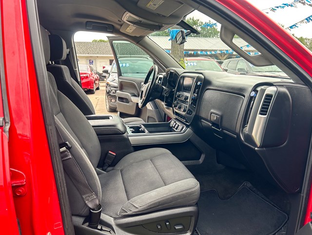 Chevrolet Silverado photo 14