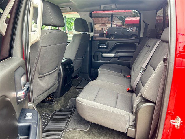 Chevrolet Silverado photo 11