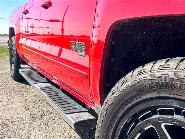 Chevrolet Silverado photo 15