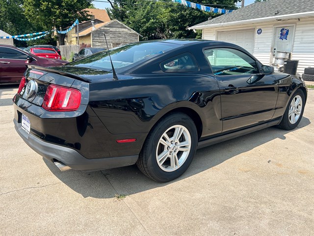 Ford Mustang photo 10
