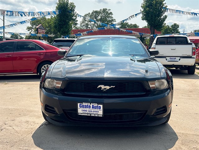 Ford Mustang photo 2