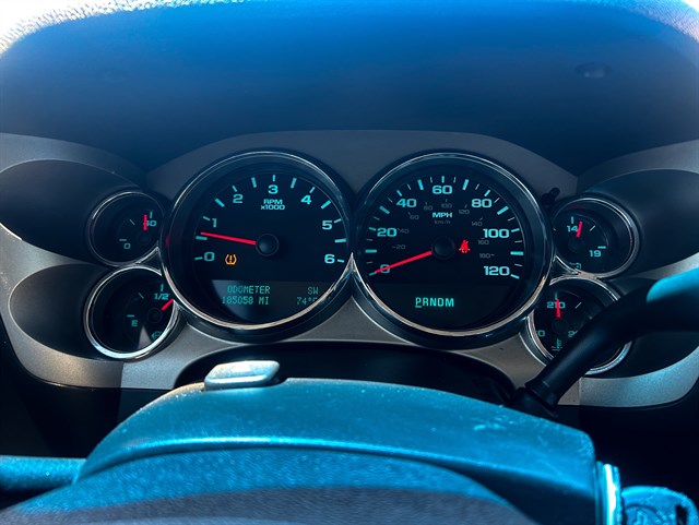Chevrolet Silverado photo 7