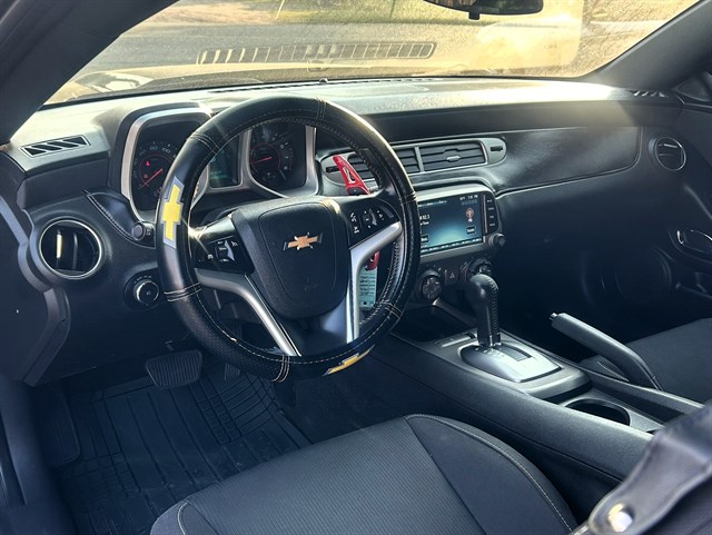 Chevrolet Camaro photo 4