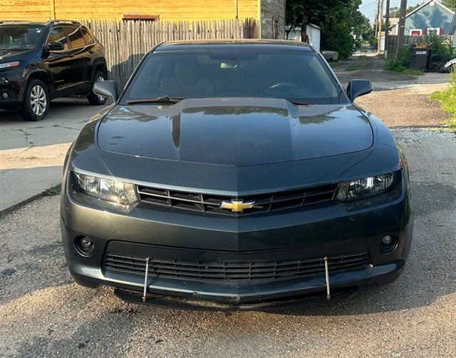 Chevrolet Camaro photo 2