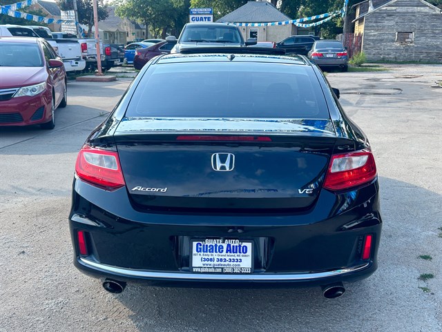 Honda Accord photo 11