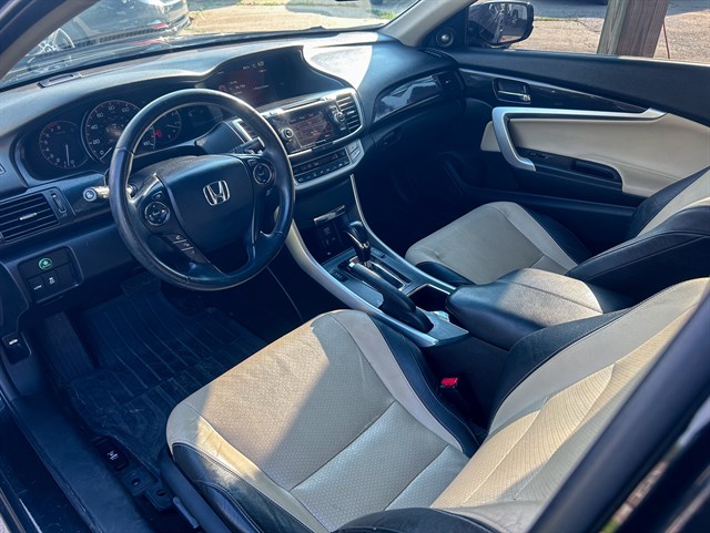 Honda Accord photo 15