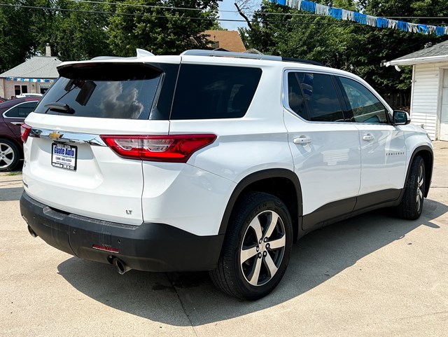 Chevrolet Traverse photo 14
