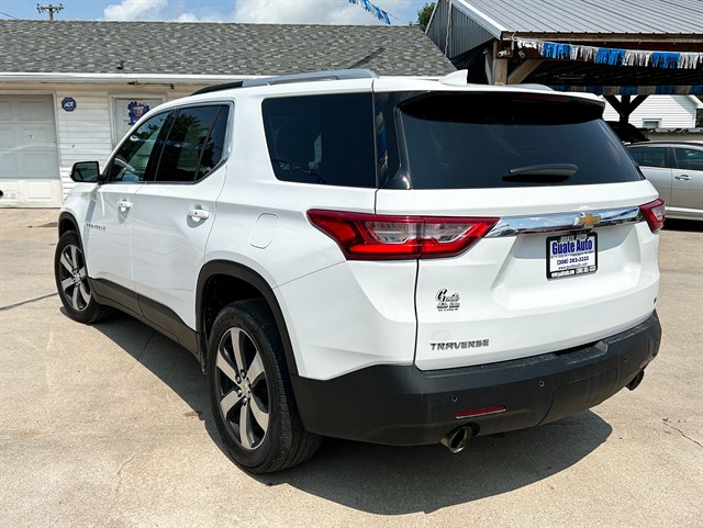 Chevrolet Traverse photo 12