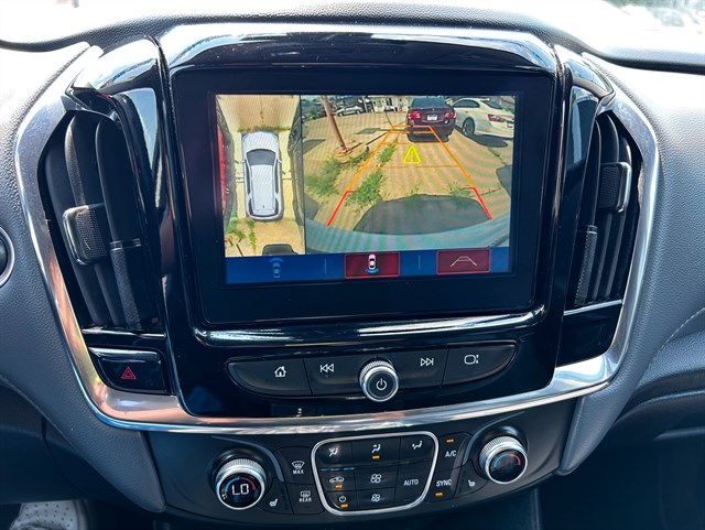 Chevrolet Traverse photo 8
