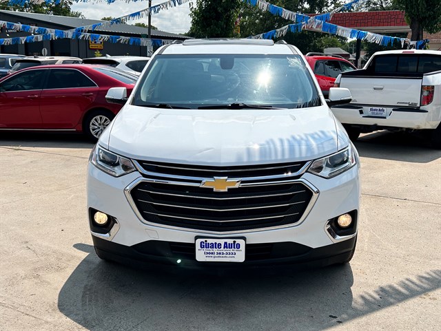 Chevrolet Traverse photo 2