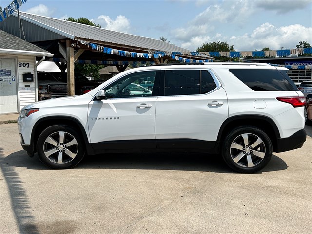 Chevrolet Traverse photo 11