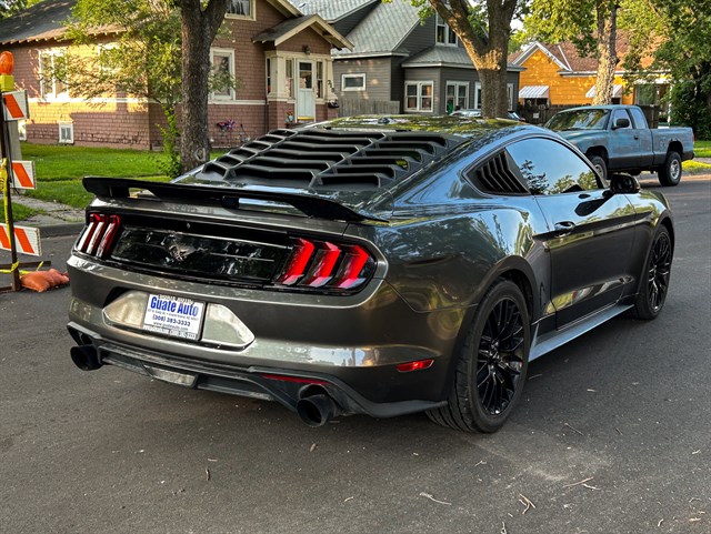 Ford Mustang photo 12