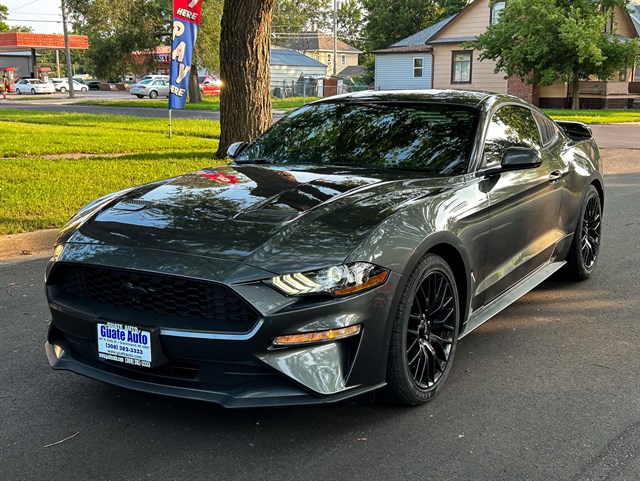 Ford Mustang photo 4