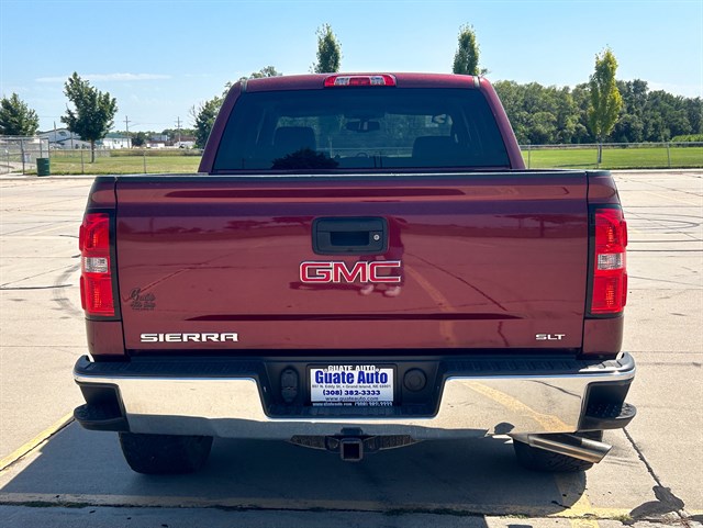 GMC Sierra photo 12