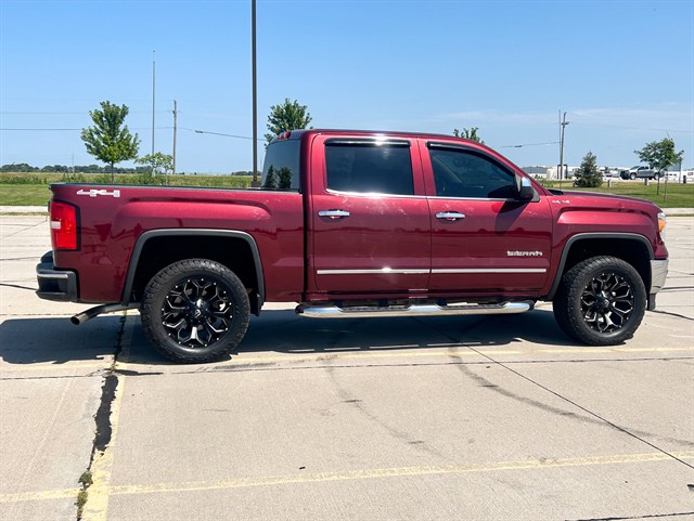 GMC Sierra photo 14
