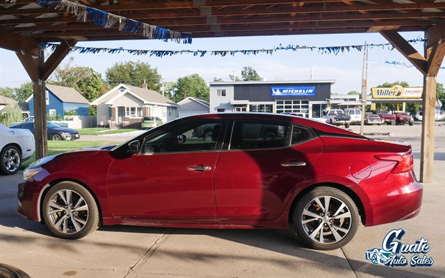 Nissan Maxima photo 4