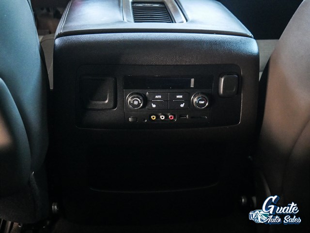 GMC Yukon XL photo 10