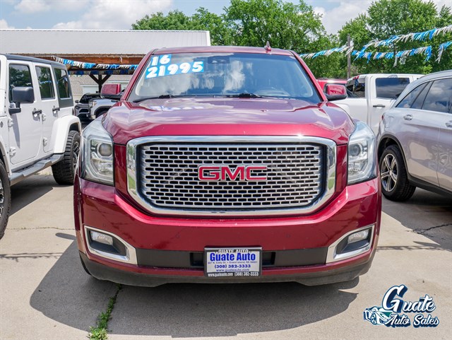 GMC Yukon XL photo 2