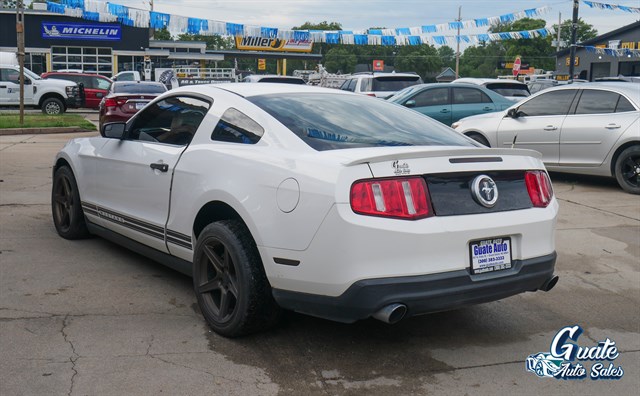 Ford Mustang photo 9