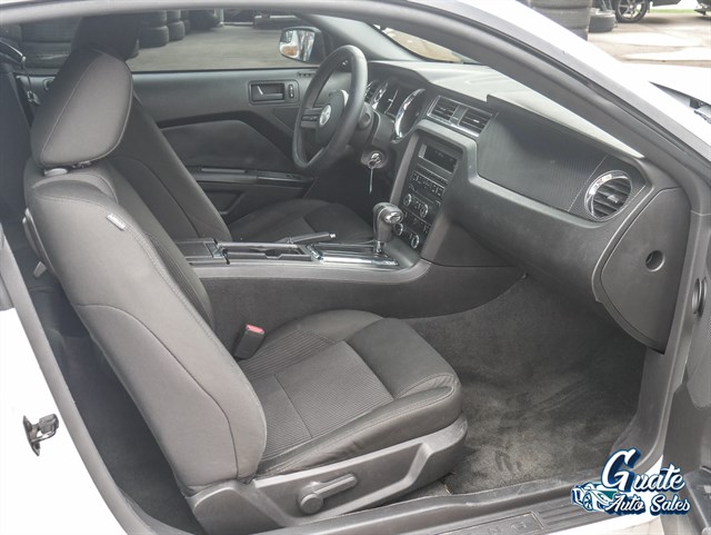 Ford Mustang photo 13