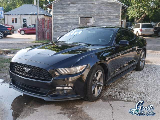 Ford Mustang photo 3