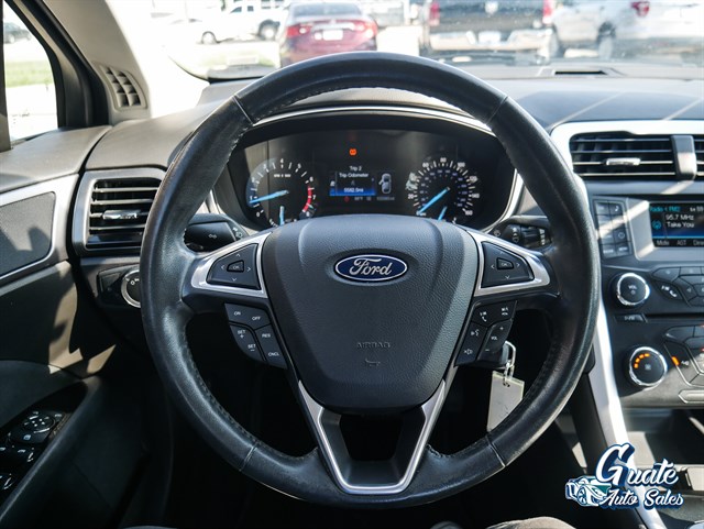 Ford Fusion photo 5