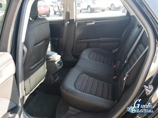Ford Fusion photo 7