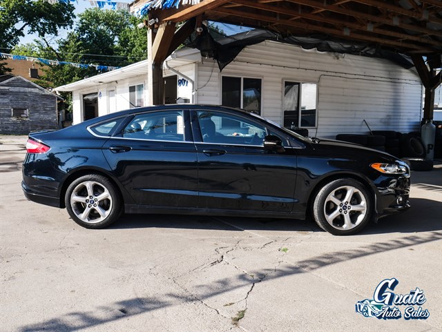 Ford Fusion photo 12
