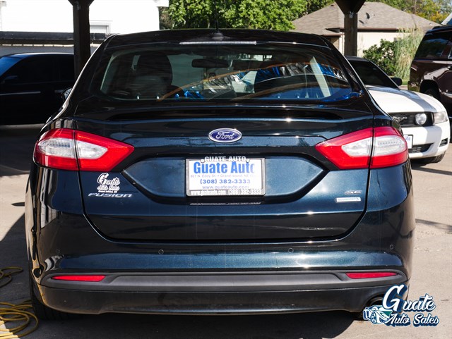 Ford Fusion photo 10
