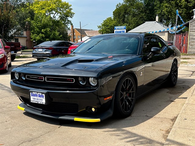 Dodge Challenger photo 4