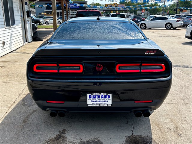Dodge Challenger photo 15