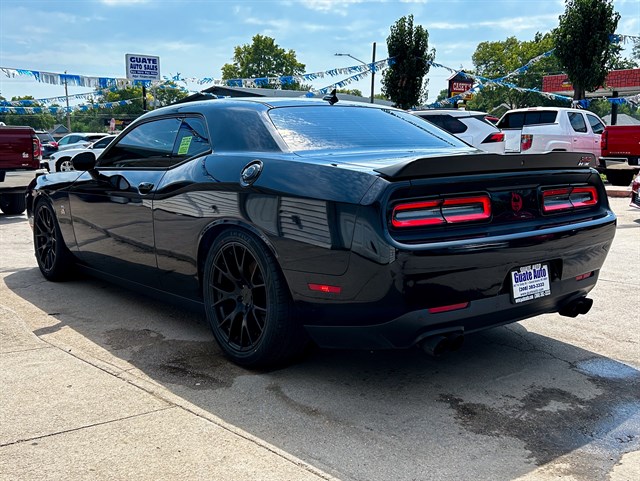 Dodge Challenger photo 14