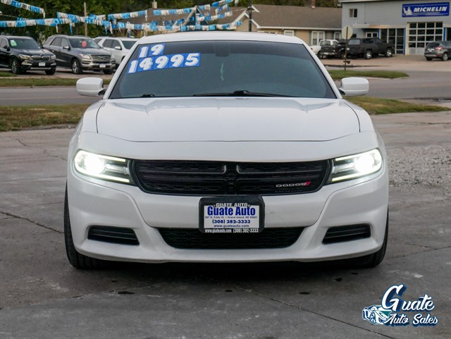 Dodge Charger photo 2