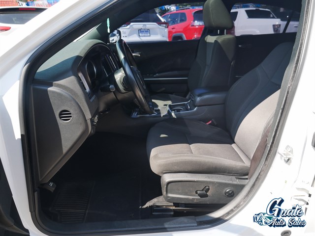 Dodge Charger photo 5