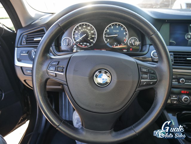 BMW 5 Series photo 6