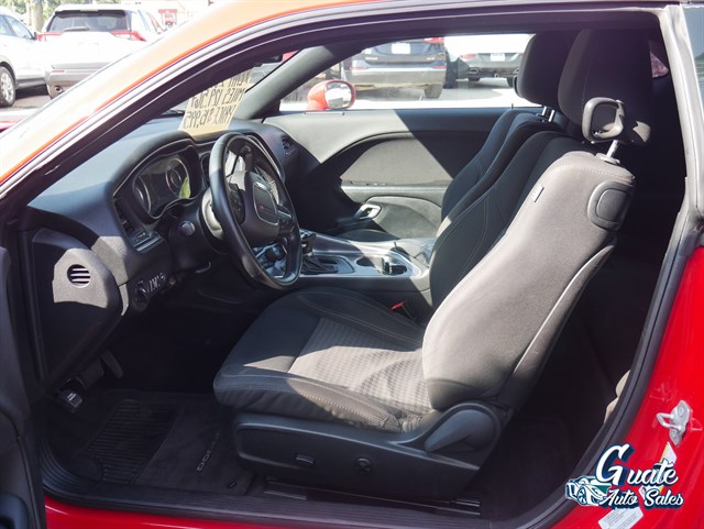 Dodge Challenger photo 5