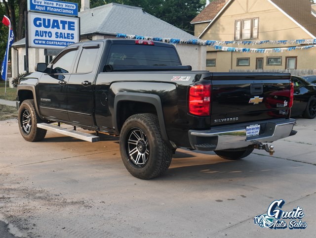 Chevrolet Silverado photo 11