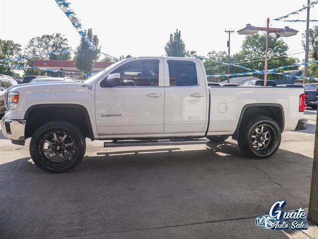 GMC Sierra photo 3