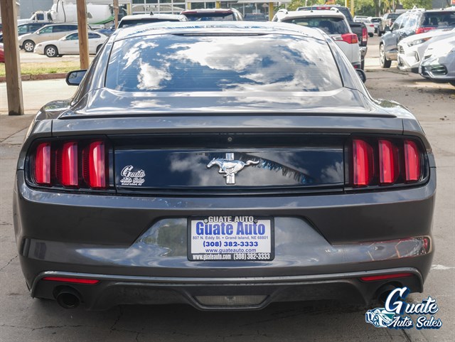 Ford Mustang photo 10