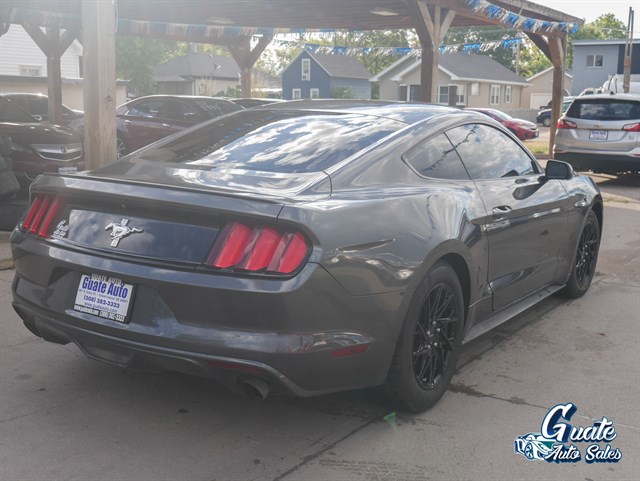 Ford Mustang photo 11