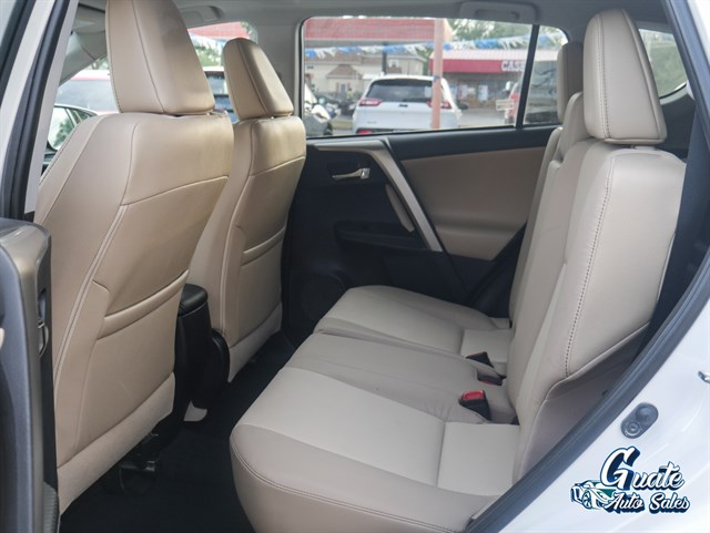 Toyota RAV4 photo 7