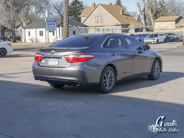 Toyota Camry photo 12